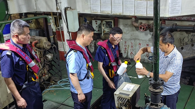 聚焦沿江船舶大氣污染防治，市生態環境局與南通海事局聯合開展執法行動