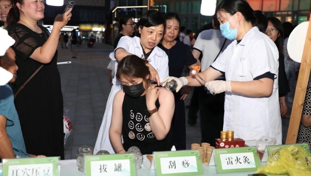 人氣爆棚！海安中醫集市“好戲”不斷， 讓“蘇超第二現場”快樂加倍